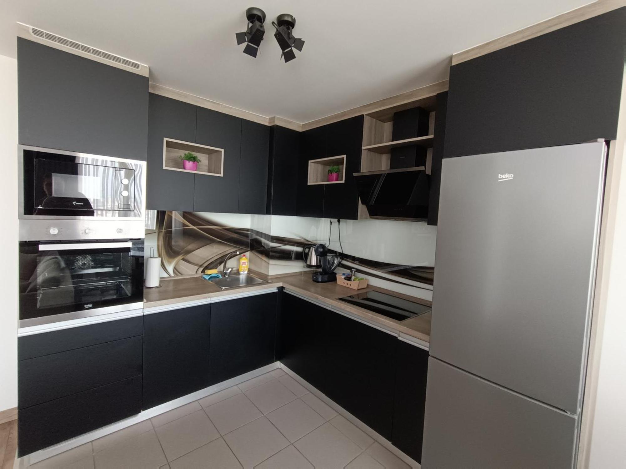 18Th & 16H Floor Secure Luxury Condos With Pool & Fitness Included In Price Skopje Eksteriør billede